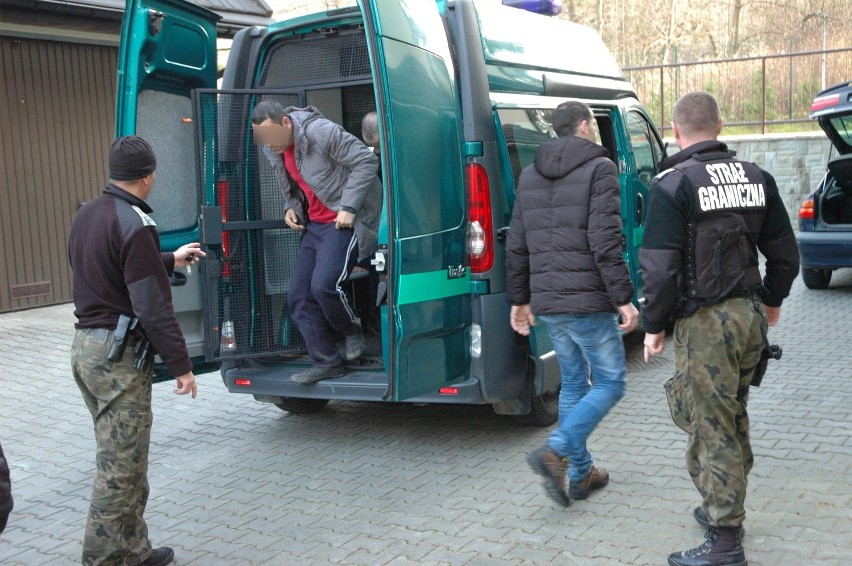 Uchodźcy trafiali do Polski po zapłaceniu od 500 do 750 euro