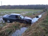 Świerże: BMW wpadło do rzeki