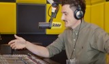 Dawid Podsiadło w RMF FM prowadzi "Małomiasteczkowy program" w poniedziałki i piątki. Debiut radiowy oraz premiera płyty: Małomiasteczkowy
