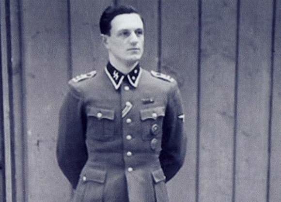 Hitlera zobaczył pierwszy raz w Berlinie podczas otwarcia...