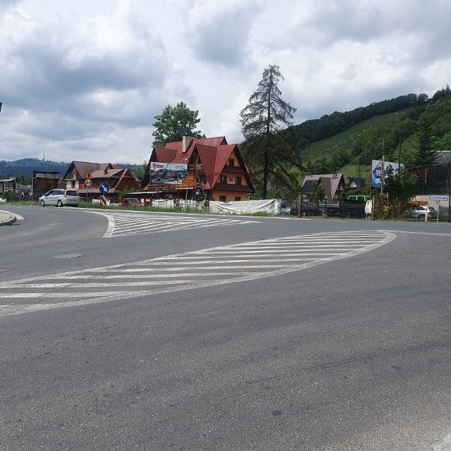 Nowe przy wjeździe do Zakopanego mają spowolnić ruch na zakopiance, ale usprawnić na drogach dojazdowych