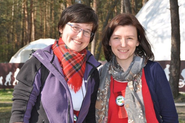 Prezeski klubu „Pasat” Lucyna Jakubowska i Magdalena Weber zapraszają na wspólne zdobywania korony Gór Świętokrzyskich