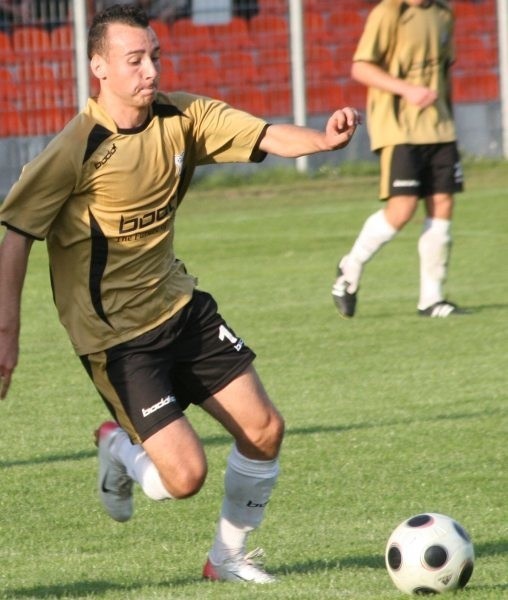 Mariusz Stępień zdobył dwa gole dla MKS-u.