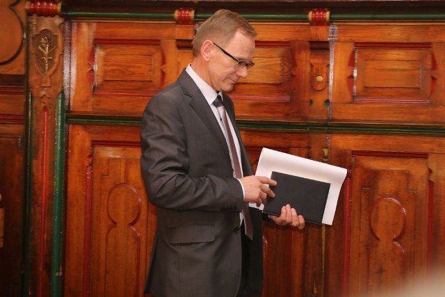 Mirosław Janowski nie był obecny na ostatniej sesji, bo tam rozpatrywano skargę na jego zachowanie.