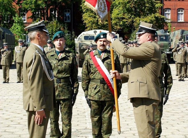 W 2. Inowrocławskim Pułku Inżynieryjnym odbyła się uroczystość, w trakcie której płk Artur Talik przekazał dowodzenie jednostką płk. Piotrowi Sołomonowowi.