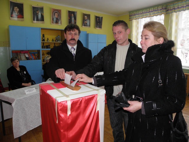 Rodzina Gawrońskich głosowała w Lisewie Koscielnym