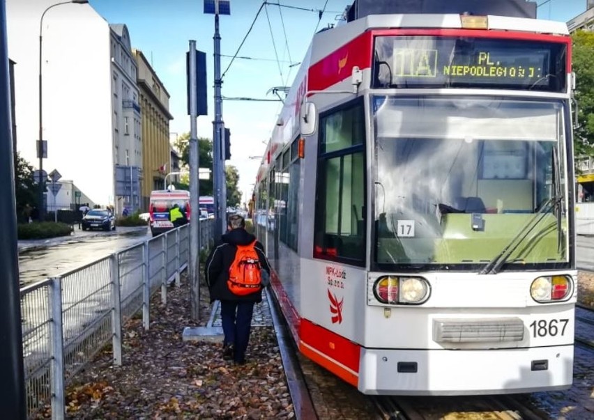 Zderzenie tramwajów w centrum Łodzi- ranni pasażerowie [zdjęcia]