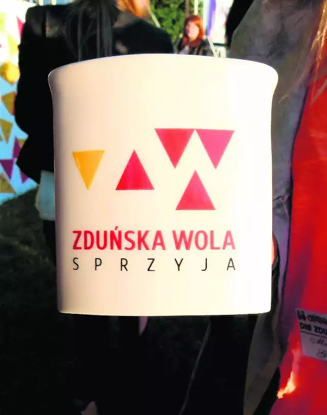 Hasło i logo Zduńskiej Woli zaprezentowano w niedzielę. Zdaniem autorów słowo "sprzyja" ma inne znaczenie niż w wieluńskim haśle