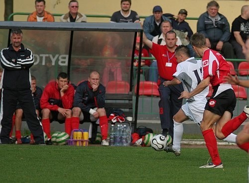 Bytovia Bytów zremisowala przed wlasną publicznością z Orkanem Rumia 0:0 w meczu 9. kolejki IV ligi.