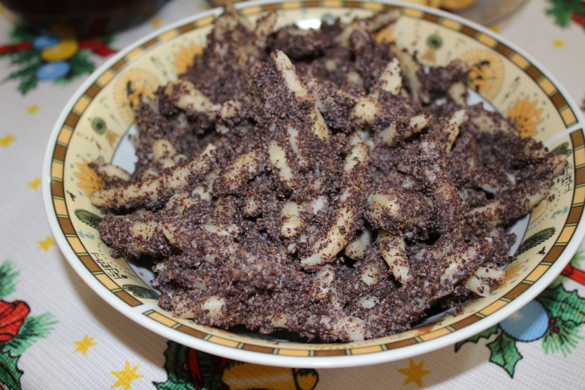Potrawy na Boże Narodzenie: tradycyjne kluski z makiem Koła Gospodyń Wiejskich [PRZEPIS]