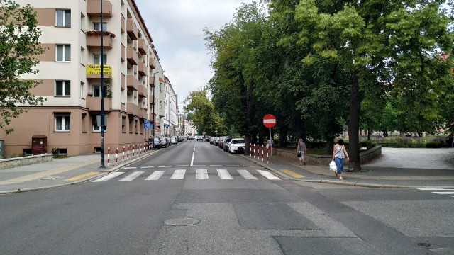 Ulica Kołłątaja ma być drogą dwukierunkową. Podobnie ma być z ul. Reymonta.