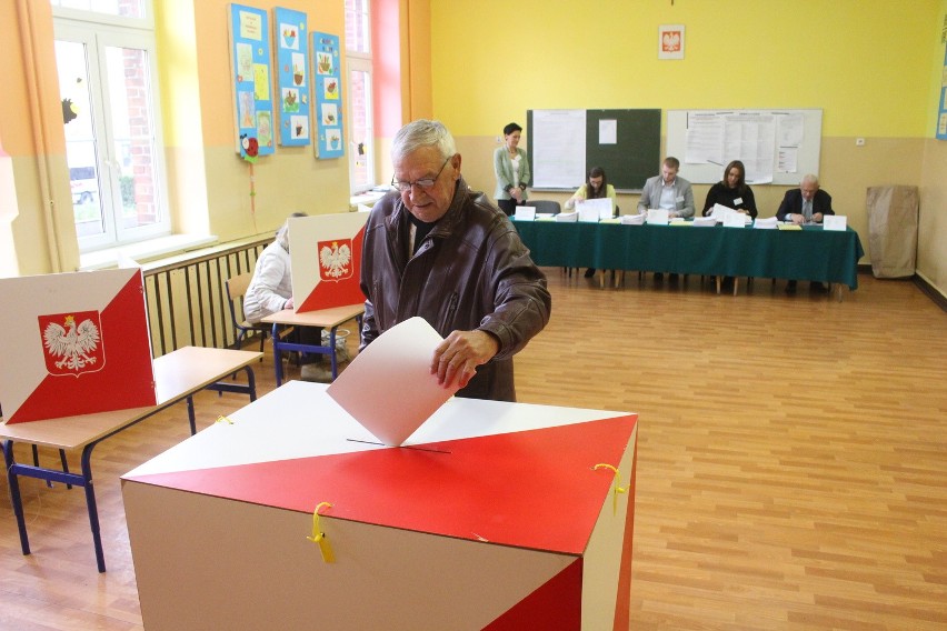 Wybory 2015 Zabrze: Niemal najniższa frekwencja w województwie [ZDJĘCIA]