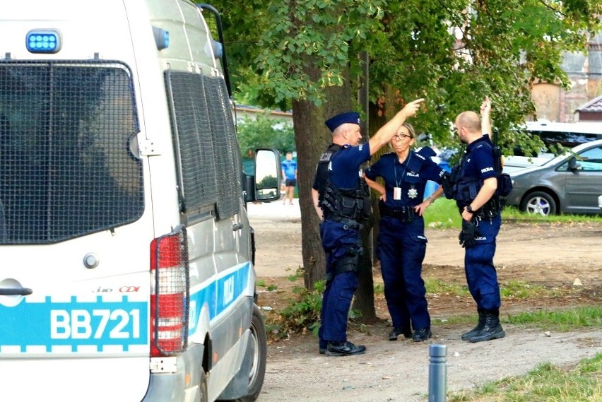 Interwencja policji na Brochowie we Wrocławiu 10.08.2022