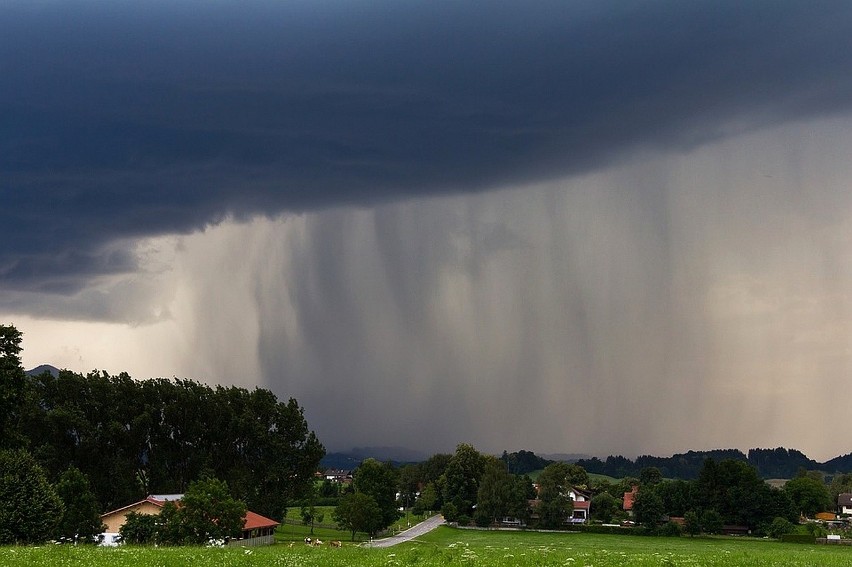 Podlaskie. Znów możliwe burze z deszczem oraz gradem.