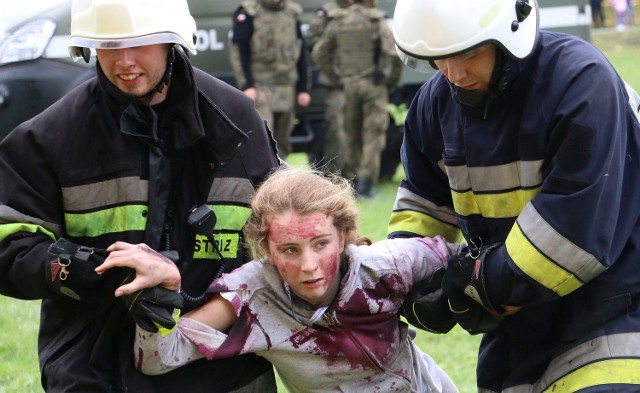 W Międzyrzeczu doszło do serii eksplozji i katastrof. Na szczęście wypadki są pozorowane. Miasto jest bowiem areną manewrów Green Medline 16, w których bierze udział ponad 300 ratowników z Polski i Niemiec. Ćwiczenia trwają od 14 do 16 października.