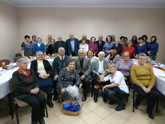 Spotkanie Kola Gospodyń Wiejskich z seniorami w Krzesławicach.
