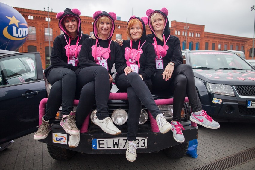 Arabela Rally 2014. W Łodzi rozpoczął się samochodowy rajd kobiet [ZDJĘCIA]