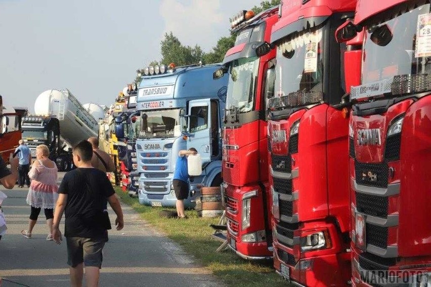 Zlot stuningowanych ciężarówek i innych pojazdów rozpoczął...