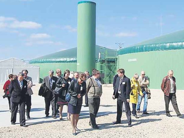 Goście zwiedzali nową biogazownię "Poldanoru&#8221;