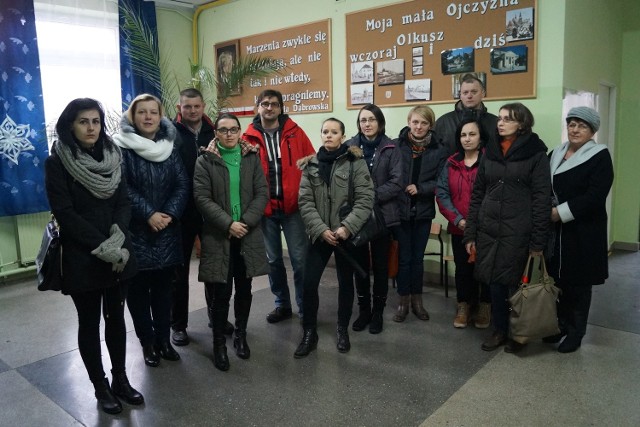 Rodzice, nauczyciele i mieszkańcy Sieniczna stoją murem za swoją szkołą. W styczniu 2016 r. protestowali przeciwko jej zamknięciu (na zdj.). Teraz walczą o zrealizowanie projektu z budżetu