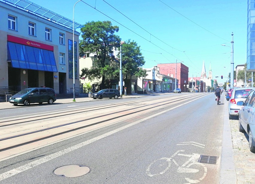 KLIKNIJ W GALERIĘ I CZYTAJ WIĘCEJ NA TEMAT ZUCHWAŁEJ...