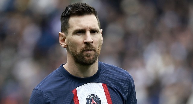Messi płaci karę za samowolny wyjazd