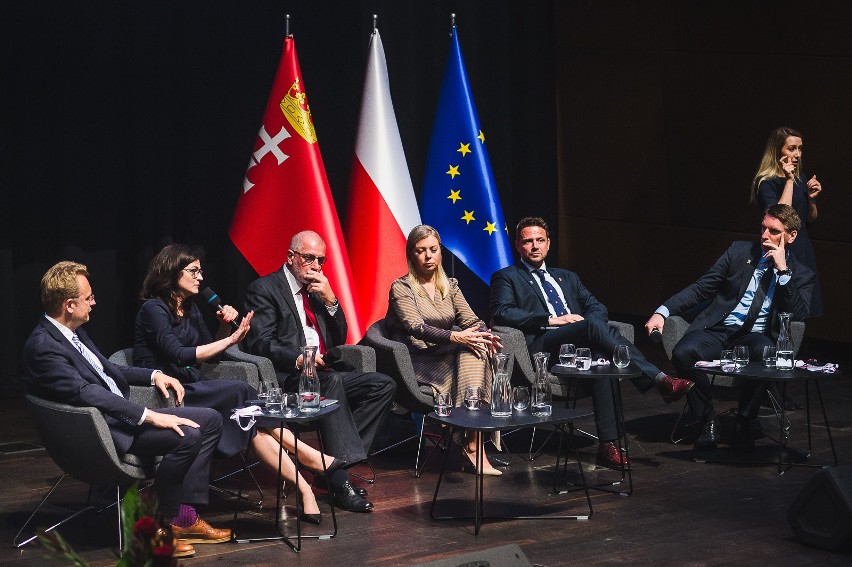 Debata „Samorządowa Europa. Pamięci Pawła Adamowicza” w ECS