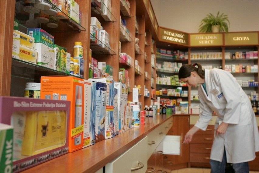 2 mln 800 tys. opakowań bezpłatnych leków otrzymali w tym roku mieszkańcy w wieku 75 plus w Łódzkiem 