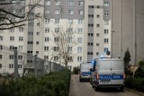 Przy ul. Wiadukt w Białymstoku znaleziono ciało kobiety z maleńkim dzieckiem. Policja i prokuratura wyjaśniają okoliczności tragedii