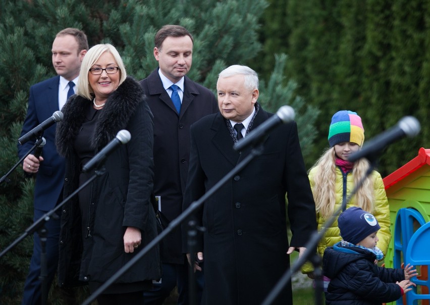 Wybory samorządowe 2014. Jarosław Kaczyński wzywał do głosowania na Kopcińską [ZDJĘCIA]