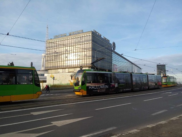 Z nieoficjalnych źródeł wynika, że potrącona osoba to nieletni