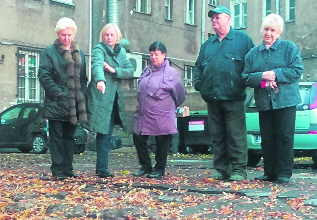 Poznań: Zniszczone podwórza przynoszą wstyd miastu