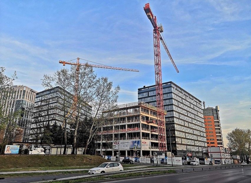 Kraków. Kolejny budynek, nowoczesnego kompleksu biurowego Tertium Business Park praktycznie gotowy [ZDJĘCIA]