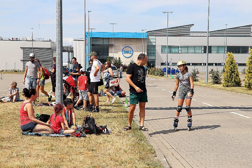 I Łódzki Maraton Rolkowy wokół fabryki Della na Olechowie. Wzięło w nim udział ponad pół tysiąca osób