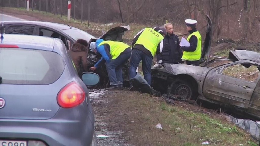 Śmiertelny wypadek w Osieku, 25.01.2015. Renault spłonęło...