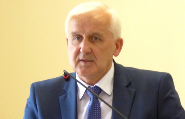 Waldemar Sikora, burmistrz Buska-Zdroju, otrzymał absolutorium oraz wotum zaufania.
