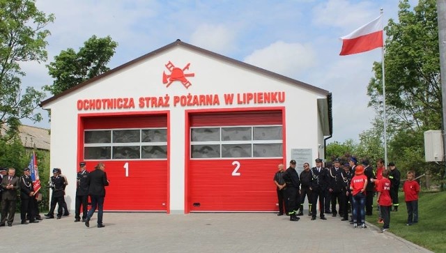 Remiza strażacka powstała dzięki ogromnym staraniom i pracy strażaków z Lipienka, który potrafili połączyć siły