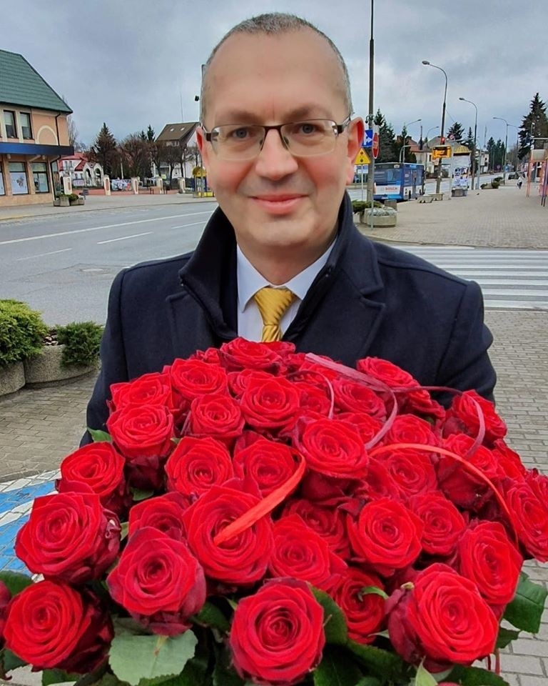 Ostrołęka. Wiceprezydent Maciej Kleczkowski będzie transmitował… strzyżenie włosów. To może być hit sieci