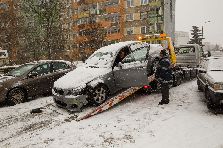 Ścigane bmw już trafiło na lawetę