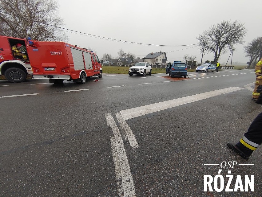 Wypadek w Sieluniu, na drodze krajowej nr 61. 20.12.2020. Zdjęcia