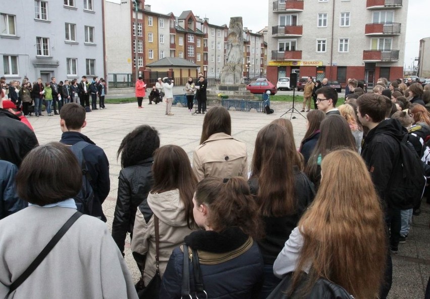 Początek Księgi… – happening