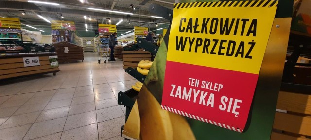 Dotychczasowy rekord liczby zawieszonych firm w Małopolsce został pobity o kolejne 382 podmioty i na koniec roku 2021 wyniósł dokładnie 50.635 – podał właśnie GUS. Najwięcej zawieszonych działalności jest w Krakowie (16.537) oraz w powiecie krakowskim (4.460), nowotarskim (2.805), nowosądeckim (2.642), wielickim (2.114) i tarnowskim (2.084). W Tarnowie jest już ponad 1500 zawieszonych firm, w Nowym Sączu prawie 1200.