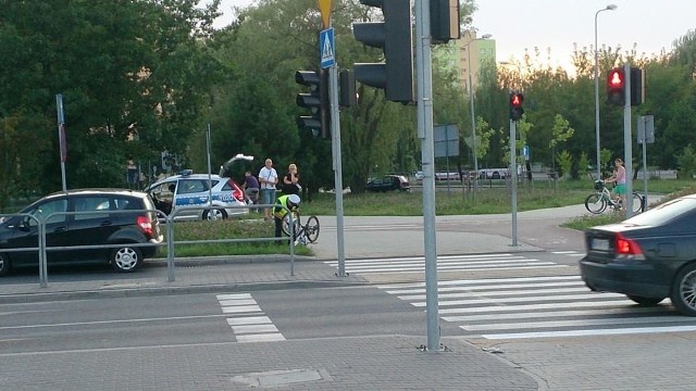 Rowerzysta na szczęście nie odniósł poważniejszych obrażeń.