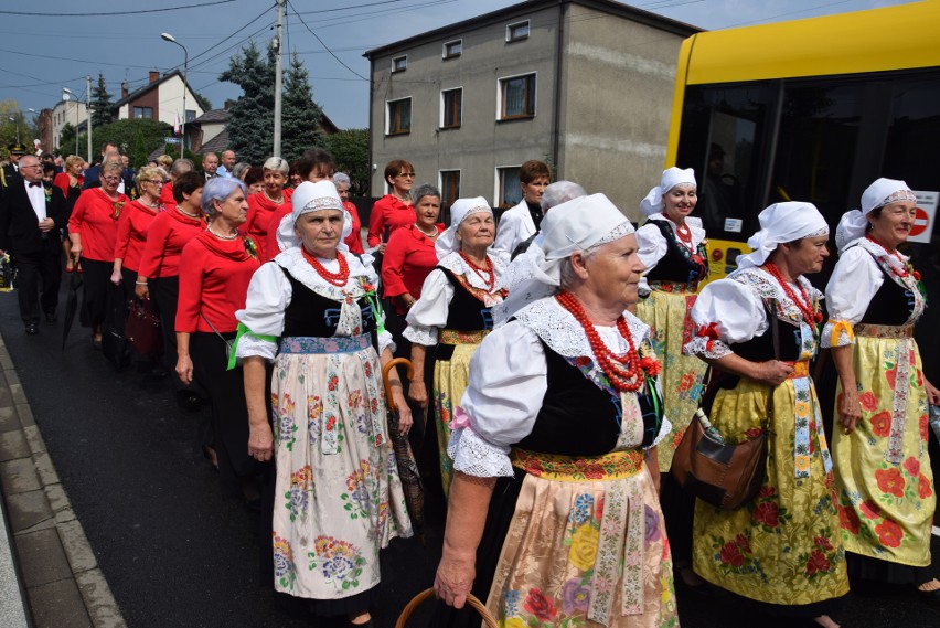 Barwnym korowodem zainaugurowano Katowickie Dożynki 2018....