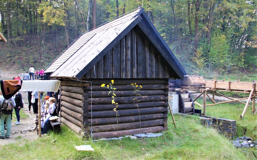 Nowy Sącz. Otwarcie nowego sektora w sądeckim skansenie [ZDJĘCIA]