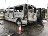 Kryminalni ze Słupska badają sprawę podpalenia sześciu samochodów