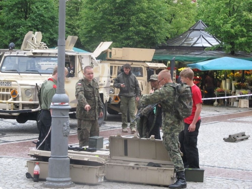 Wrocław: Ostatnie chwile, by zobaczyć pojazdy wojskowe w Rynku (FOTO)