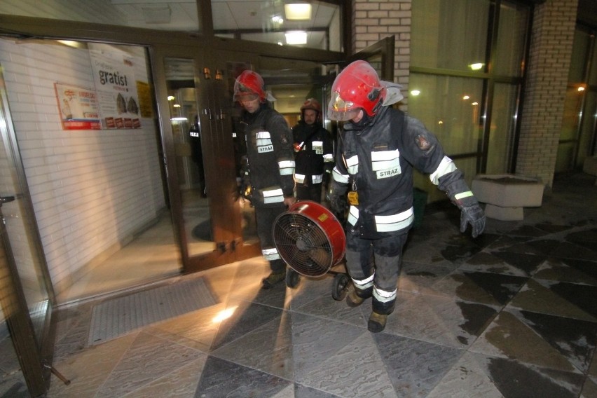 Niewielki pożar w akademiku Kredka i ewakuacja studentów