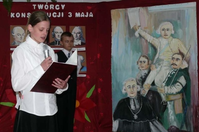 Szkoła Podstawowa w Wiśniowej mieści się w pałacyku Kołłątajów. To tutaj przebywał bardzo często ksiądz Hugo Kołłątaj, współtwórca Konstytucji 3 Maja.