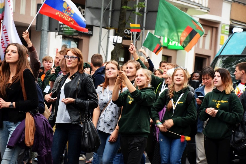 Pielgrzymi, którzy przyjechali na Światowe Dni Młodzieży...